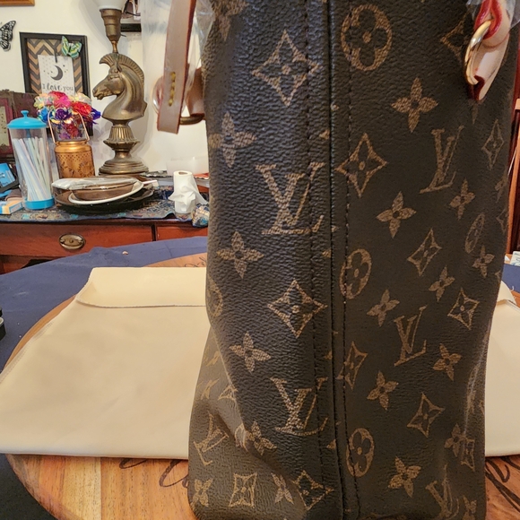 Brown Monogram Canvas NEVERFULL MM TOTE - Picture 7 of 16